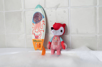 LILLIPUTIENS Magiczna przytulanka do kąpieli surfer Lisiczka Alice 12 m+
