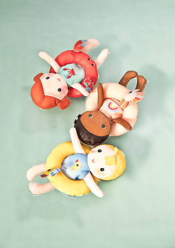 LILLIPUTIENS Laleczka do kąpieli Axelle 6 m+