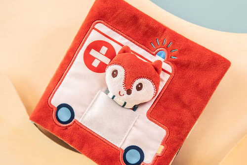 LILLIPUTIENS Książeczka aktywizująca z mini-pacynką Doktor Lisiczka Alice 12 m+